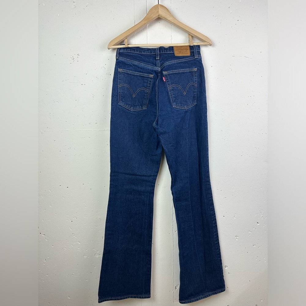 Levi’s High Rise Ribcage Boot Jean - Picture 3 of 6